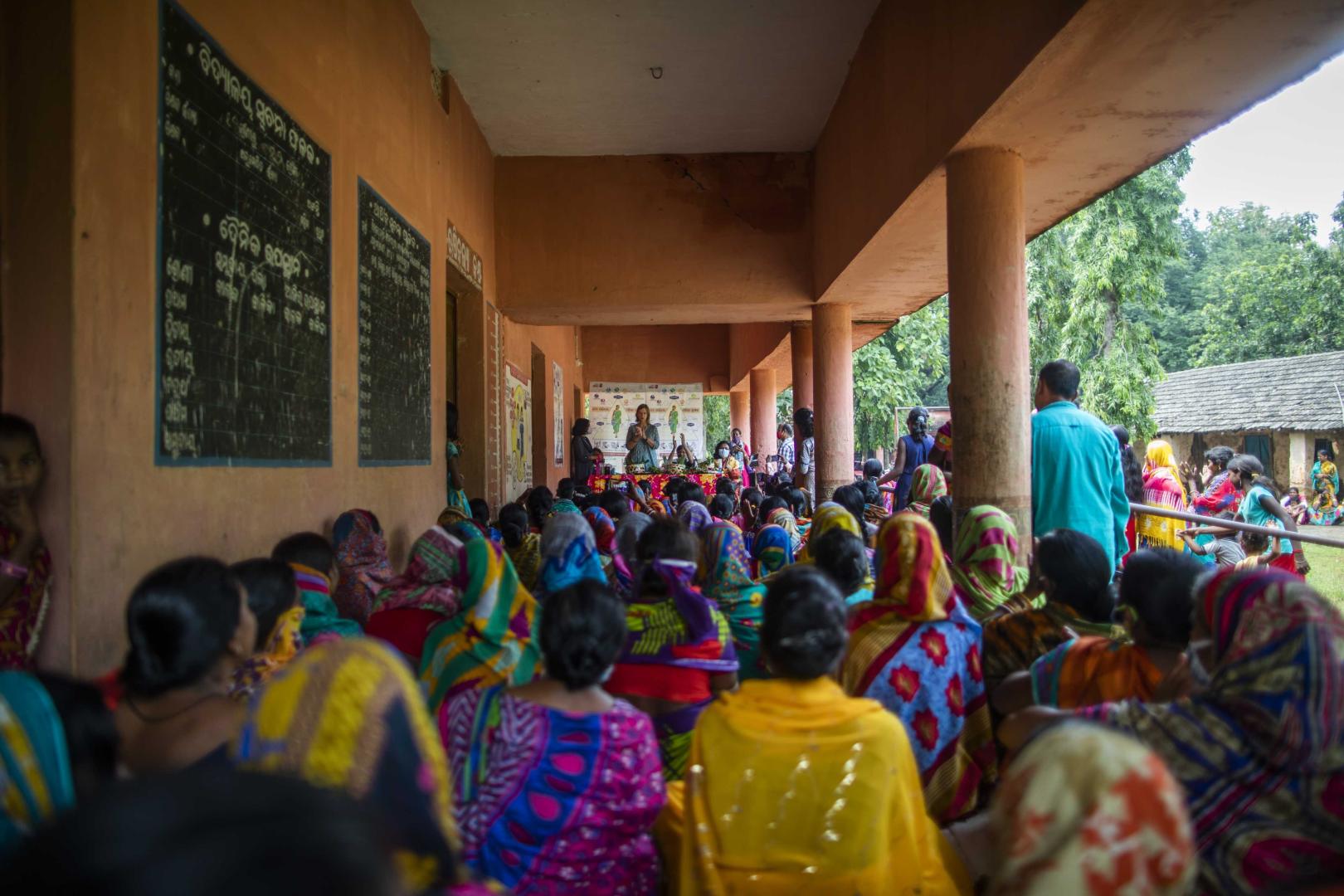 UN Women Representative in India, Susan Ferguson, meets local women and girls in Urbengi village, in the Dhenkanal district of Odisha. Photo Credit: UN Women India/Prashanth Vishwanathan